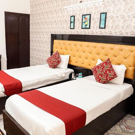 Badarpur Hotel Aarkay Palace מראה חיצוני תמונה