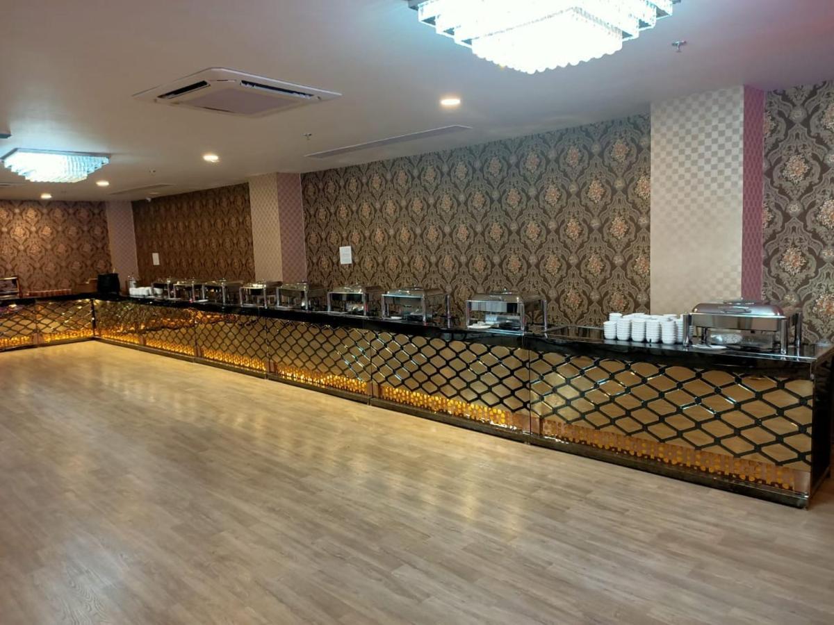 Badarpur Hotel Aarkay Palace מראה חיצוני תמונה